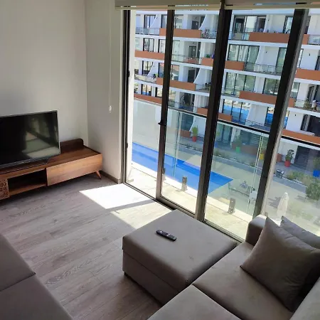 Akacan Luxury Flats On Crystal Block * Κερύνεια